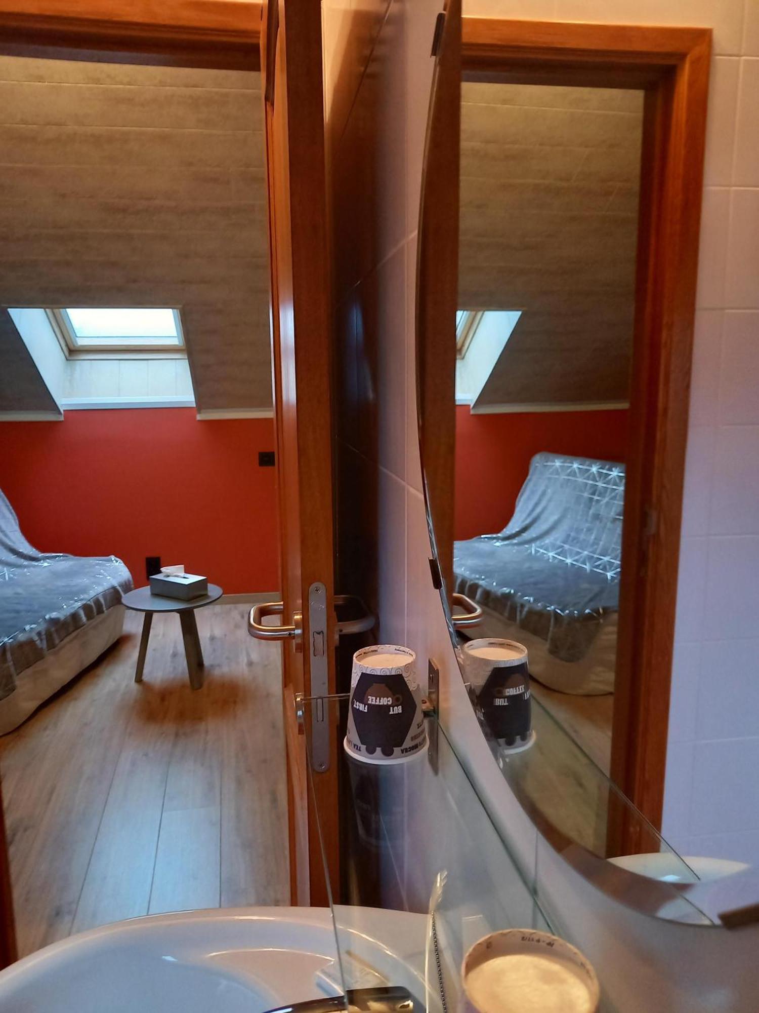 Chanteloup, Maison D'Hotes - Halleux Halleux  Pokoj fotografie